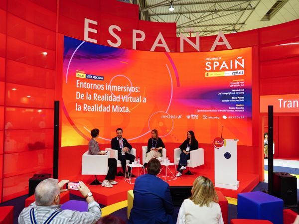 La tercera jornada del Pabellón de España en el MWC Barcelona 2024 deslumbra con innovación y debates de vanguardia.